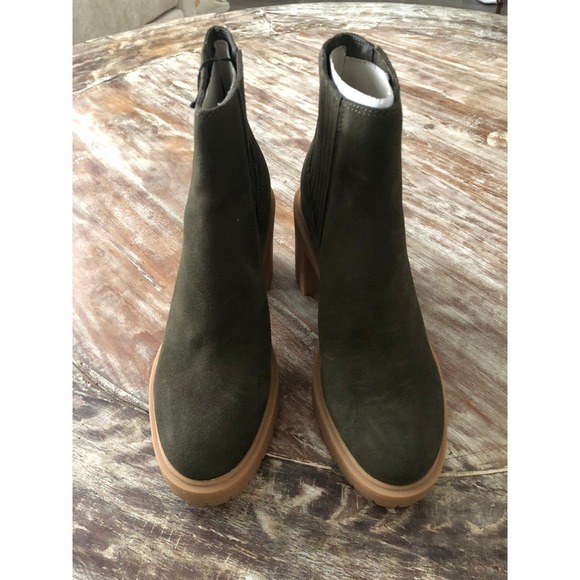 Dolce Vita Caster H20 Bootie Lug Sole Waterproof Leather Olive Green NEW 8.5 - Picture 2 of 9